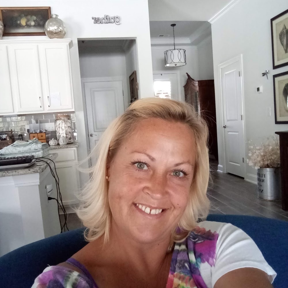 Meet your Posher, Carrie